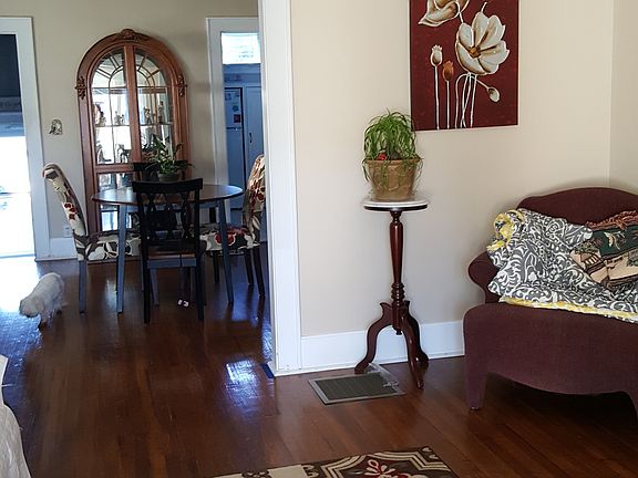 2nd image of 3017 Arlington Ave