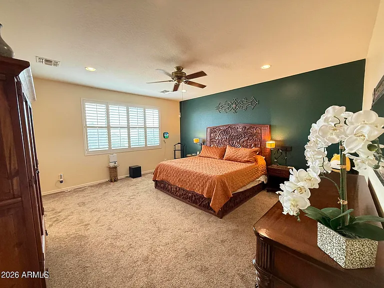 2245 W Clearview Trl — Photo 2