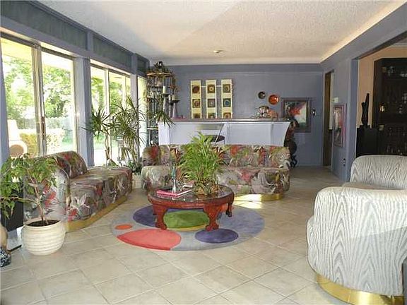 5th image of 1509 Westchester Dr