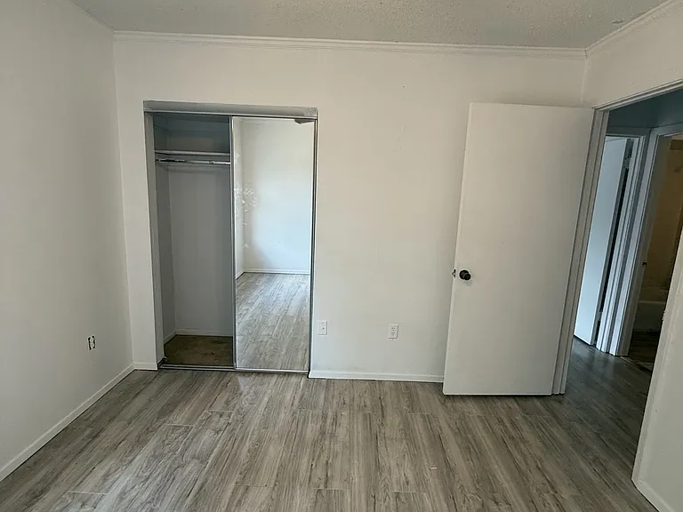 4860 Chesterwood Ct #1 — Photo 11