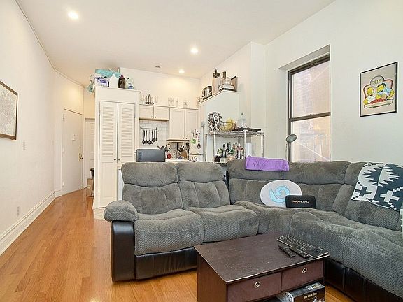 4th image of 366 Broome St #51A