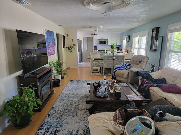 5th image of 516 28th Ave S