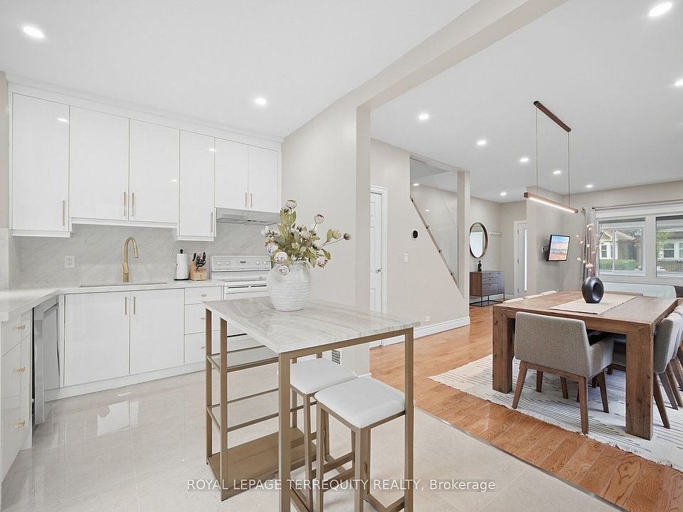 1st image of 350 Lumsden Ave