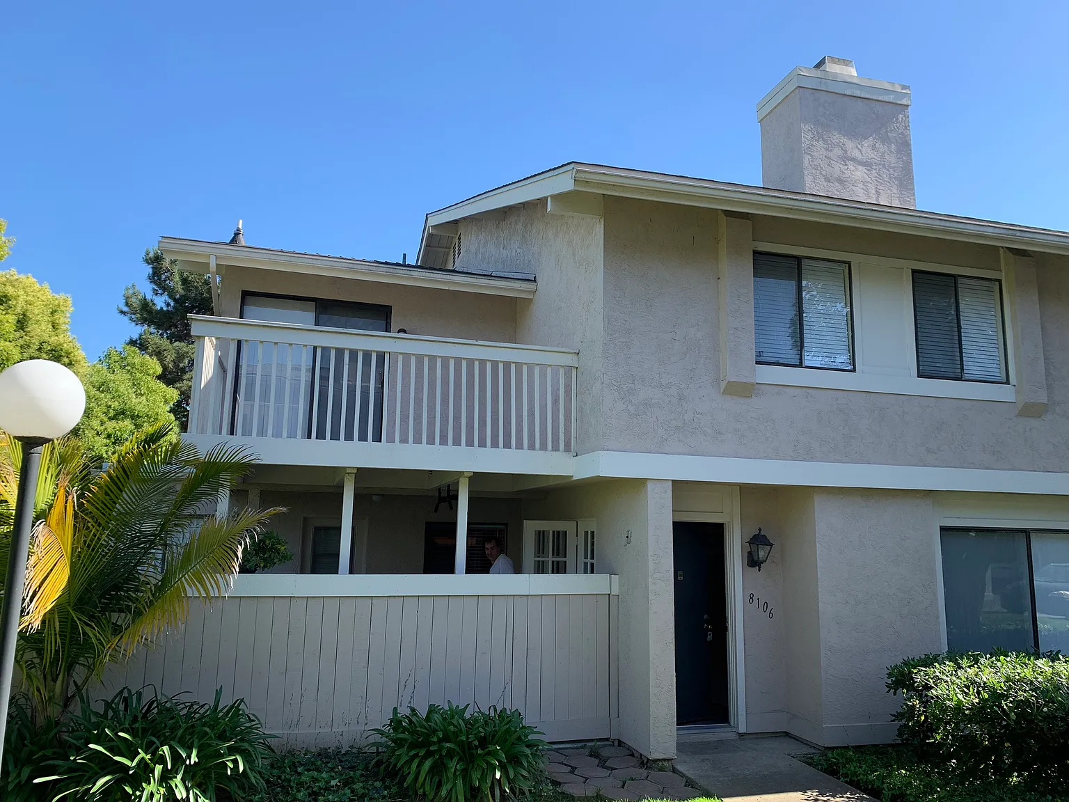 3 bed, 2.5 bath, 1342 sqft, $4,350 — Photo 1