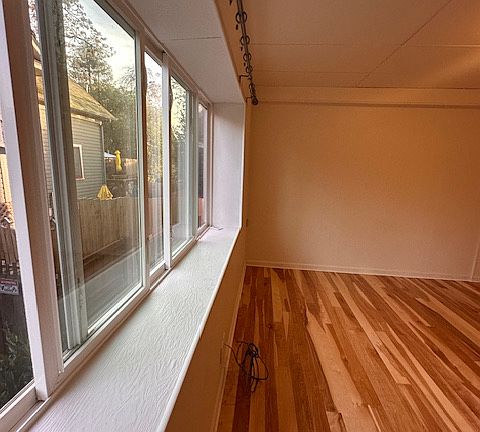 2nd image of 1434 Ferry St SE APT 3