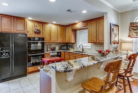 4th image of 1516 Thistlewood Dr