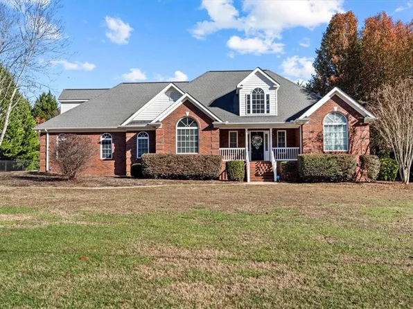 224 Ridgeland Dr, Six Mile, SC 29682