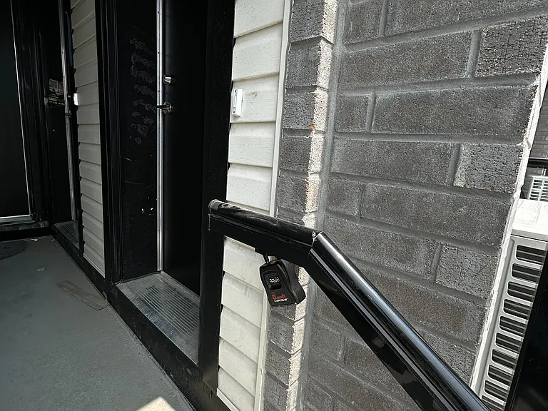 145 Tapscott Rd #18 — Photo 2