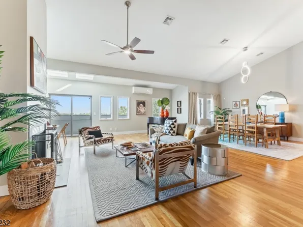 77 Adams Ter, Clifton City, NJ 07013