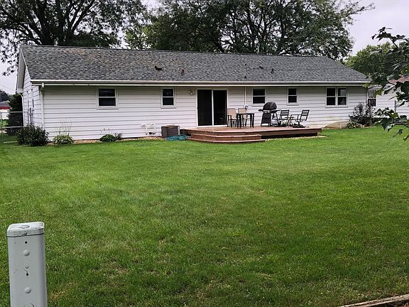 View of back yard
