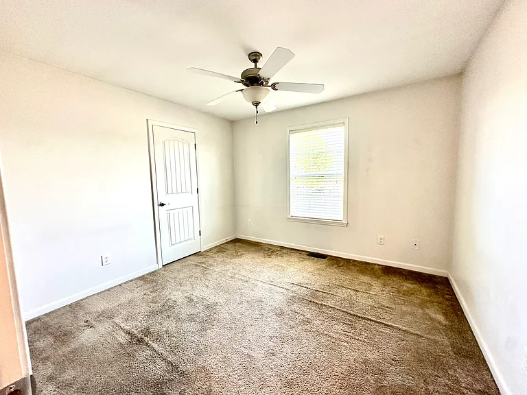 4022 Emerald Spring Pl — Photo 13