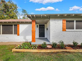 7017 Robinhood Ln, Fort Worth, TX 76112