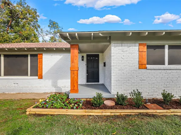 7017 Robinhood Ln, Fort Worth, TX 76112