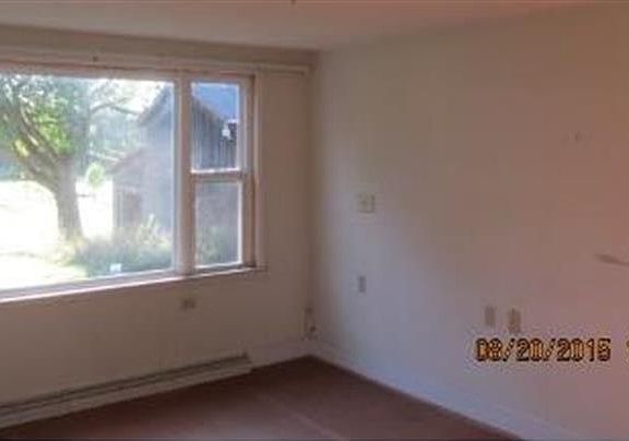3rd image of 8910 Main St