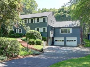2 Kimberly Dr, Medway, MA 02053