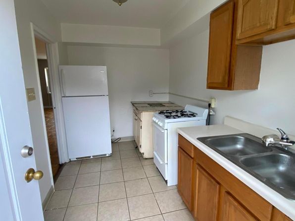 73 N Hampton Rd, Columbus, OH 43213