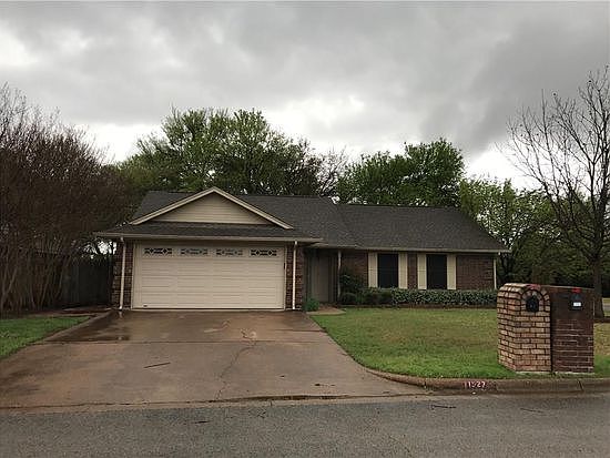1st image of 1527 Berry Patch Ln