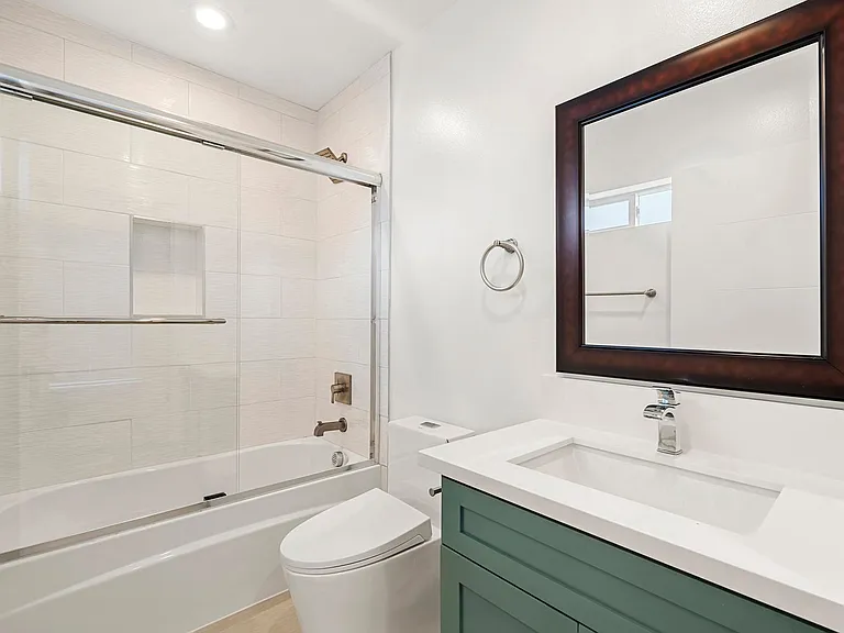 2414 S West View St — Photo 25