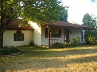 25053 Edison Rd, South Bend, IN 46628