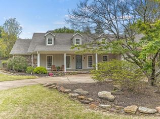 2848 Old Elm Ln, Germantown, TN 38138