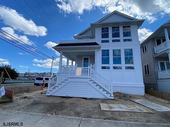 3rd image of 3503 West Ave #2