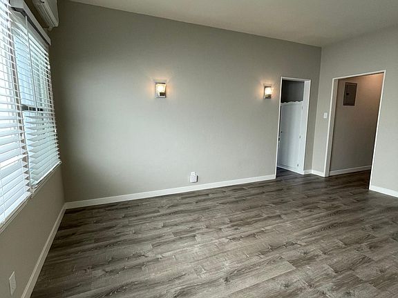 2nd image of 215 W Lomita Ave APT 5