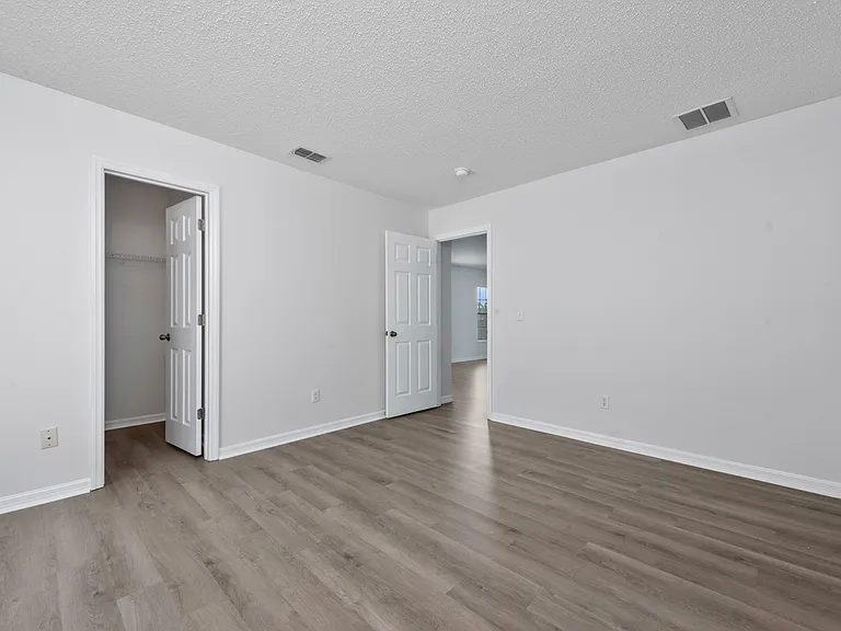 746 Lockbreeze Dr — Photo 21