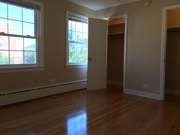 4th image of 340 Ridge Ave