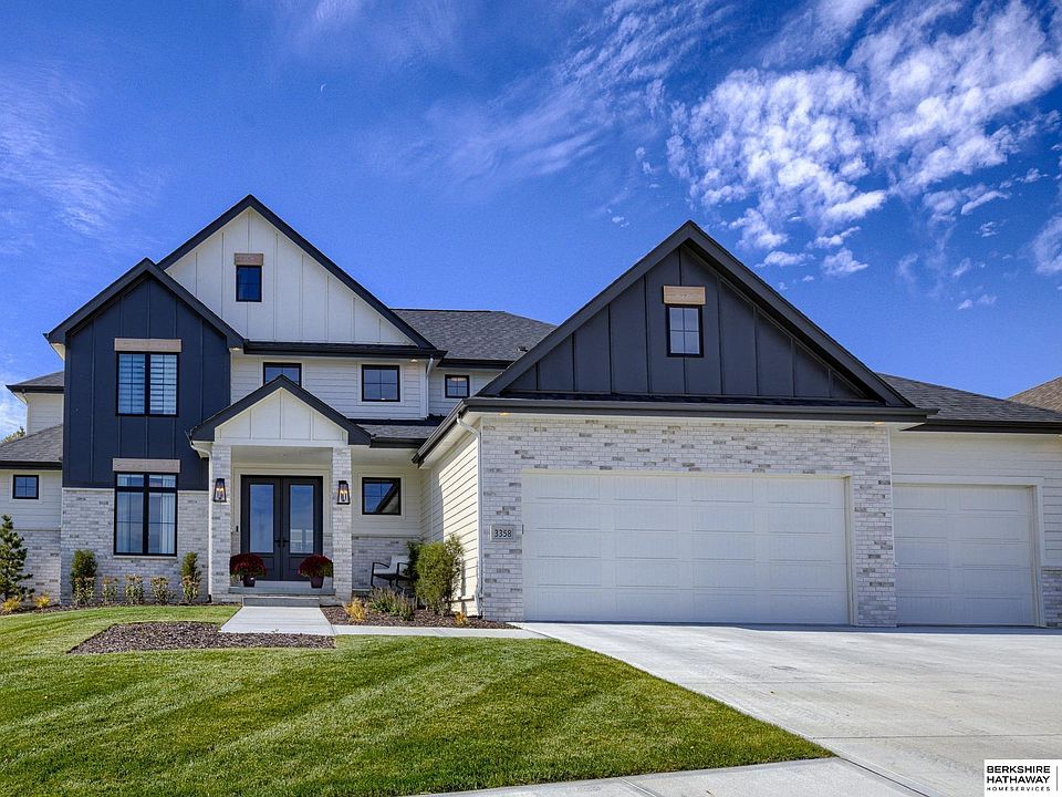 1st image of 3358 S 212th Ave