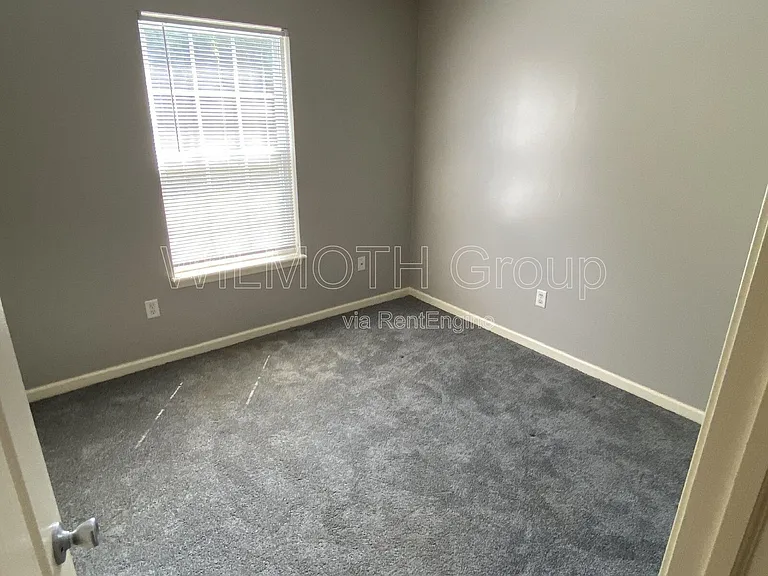 313 Tamarack Ct — Photo 11