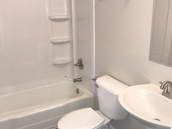 4th image of 906 1/2 S Vine St APT 302