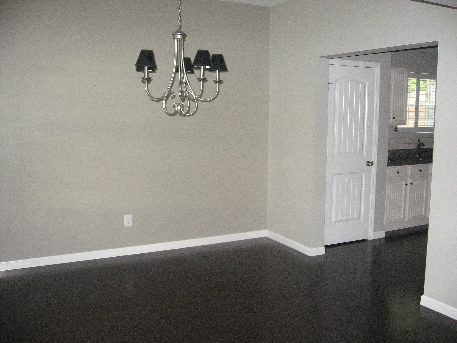 3 bed, 2194 sqft, $2,400 — Photo 3
