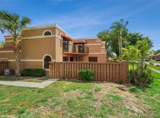 8195 Thames Blvd APT D, Boca Raton, FL 33433