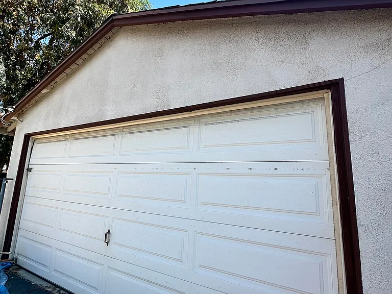 126 S Maimone Ave — Photo 16