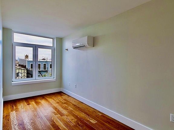 5th image of 243 Suydam St #4N