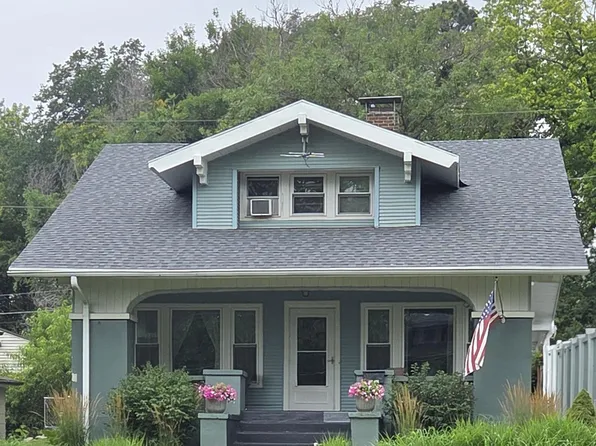 2713 Court St, Sioux City, IA 51104