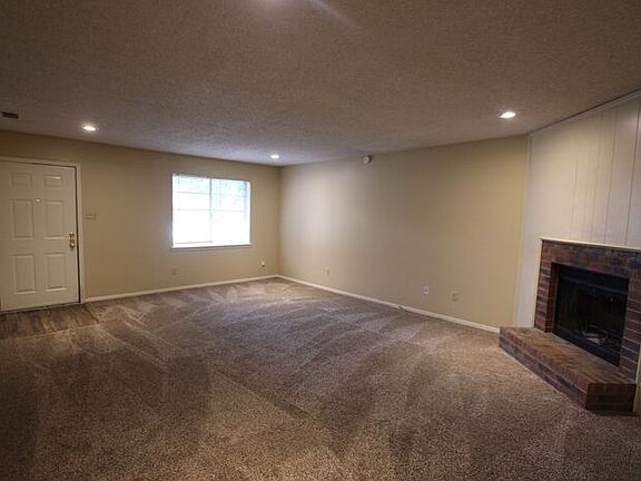 3rd image of 4508 Edinburgh Dr