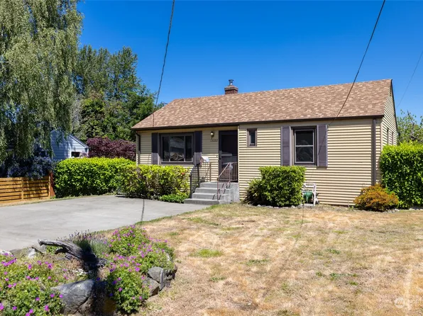 13222 1st Avenue SW, Burien, WA 98146