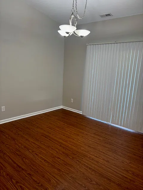 2 bed, 1400 sqft, $1,400 — Photo 4