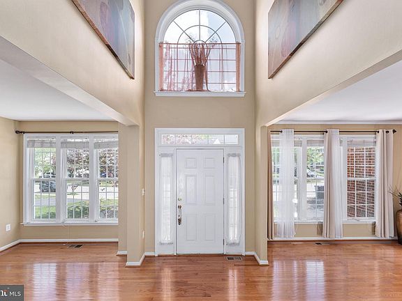2nd image of 3542 Sophia Ct