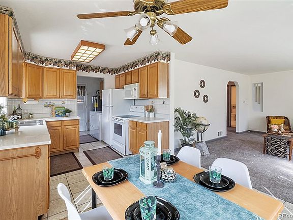 2nd image of 841 S Umatilla Way