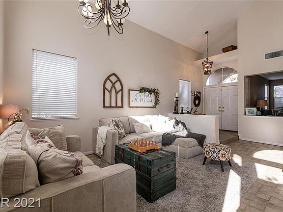 4th image of 2409 Juniper Canyon Ct