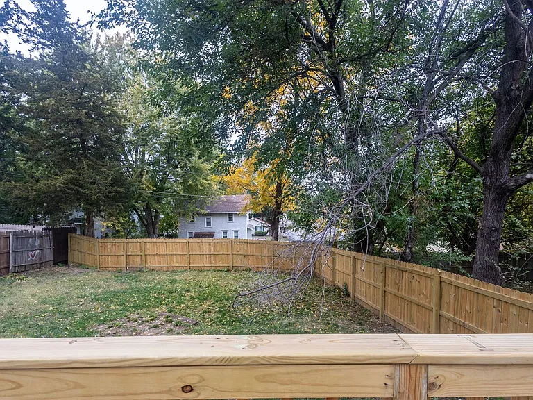 4234 Parker St — Photo 2
