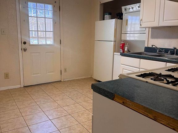 3rd image of 386 McCune Rd #B
