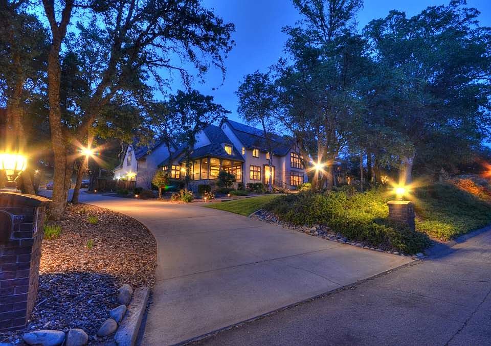 1st image of 2191 Loch Way