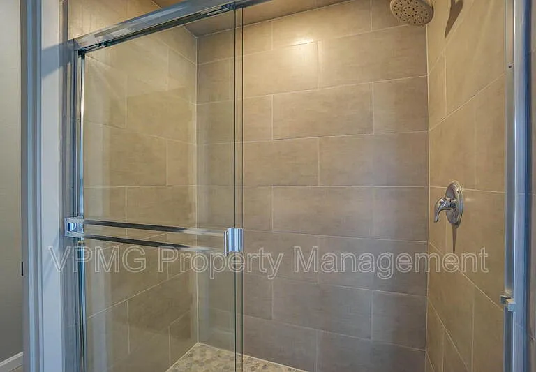 604 NW 25th Way — Photo 34