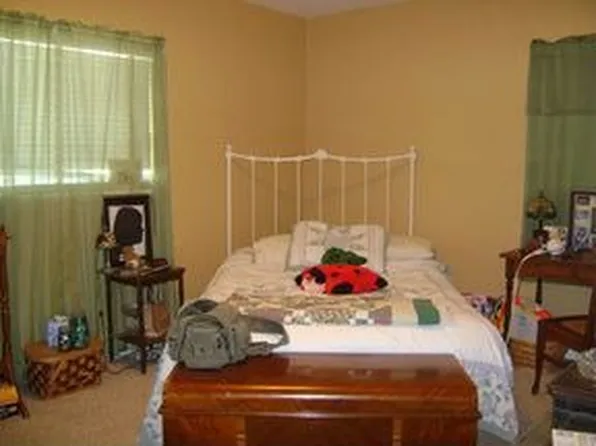 635 Smith St, Rockmart, GA 30153