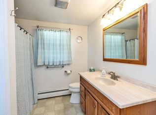 7 Autumn Leaf Dr APT 11, Nashua, NH 03060