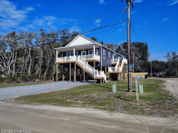 1370 Cedar Landing Rd SW, Supply, NC 28462