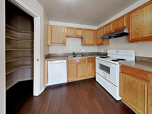 5th image of 500 Kings Way Dr APT B